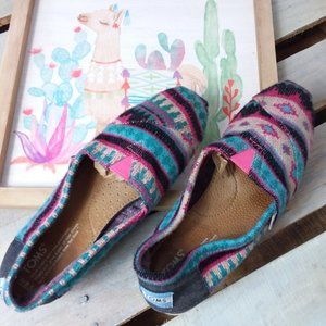 Toms Classic Canvas Slip-on Shoes Tribal Print